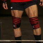 MuscleCloth Pro Knee Wraps Diz Bandajı 2’Li Paket – Cırt Bantlı Siyah Kırmızı