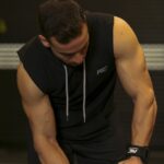 MuscleCloth Training Kapüşonlu Kolsuz T-Shirt Siyah