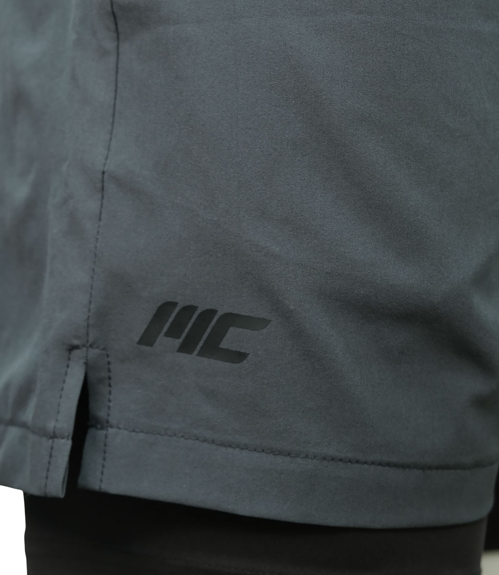 MuscleCloth Performance 2 In 1 Erkek Taytlı Şort Gri Siyah